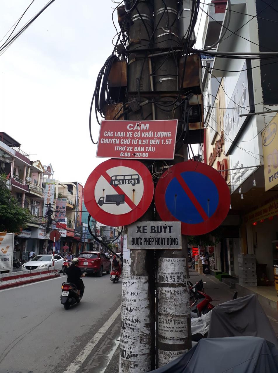 BIỂN BÁO CẤM TẢI VÀ MỨC PHẠT MỚI NHẤT